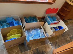 Large Miscellaneous Plastic Outdoor Kitchenware/Serving Lot