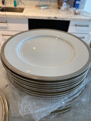 Narumi Townsend Platinum Dinnerware Set, Service for 20