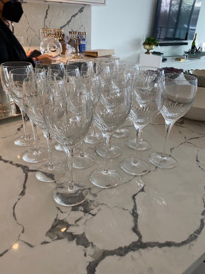 16 Atlantis "Cello" Crystal Wine Glasses