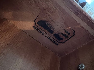 "Virginia House" Bar/Server