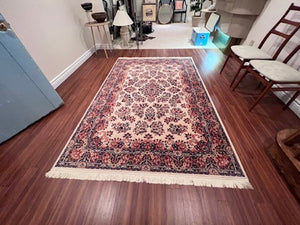 100% Wool Rug- 8ft x 5.5ft