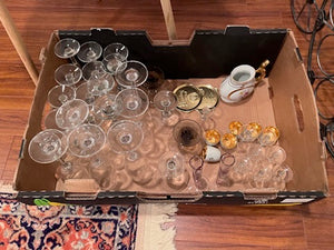 Box of Miscellaneous Glassware