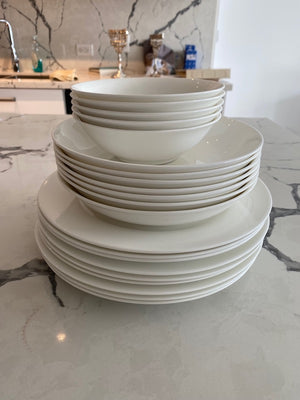 Royal Worcester Serendipity Dinnerware Lot