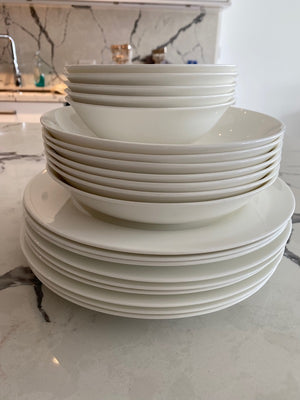Royal Worcester Serendipity Dinnerware Lot