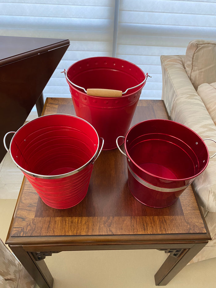 3 Red Buckets