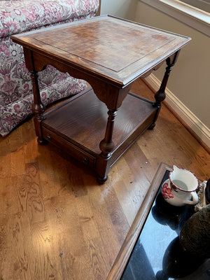 Ethan Allen Side Table, w/Drawer