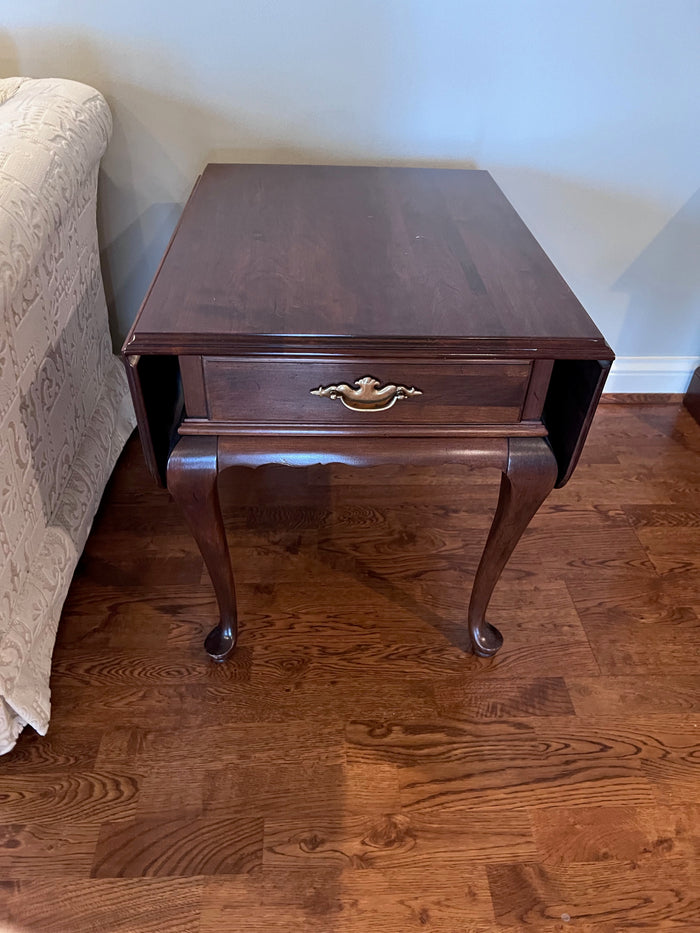 Ethan Allen Georgian Court Drop Leaf Side Table