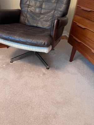 MCM Vintage Leather and Rosewood Swivel Chair by 'Interna Furniture Design'