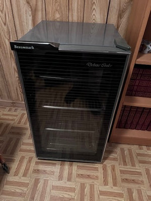 Beaumark Deluxe Cooler Wine Fridge
