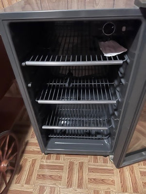 Beaumark Deluxe Cooler Wine Fridge