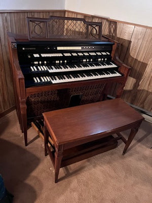 Hammond Organ H-382