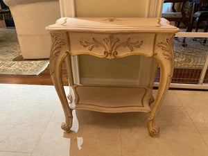 Made in Italy Wood Carved Accent Table