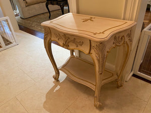 Made in Italy Wood Carved Accent Table