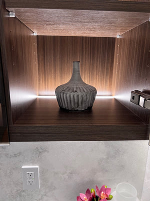 *BRAND NEW Ceramic Vase (*Retail Value $30)