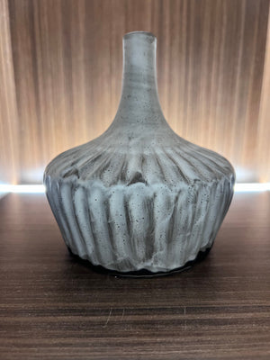 *BRAND NEW Ceramic Vase (*Retail Value $30)