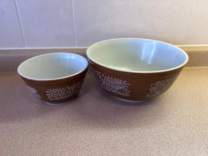 2 Vintage Pyrex Mixing Bowls