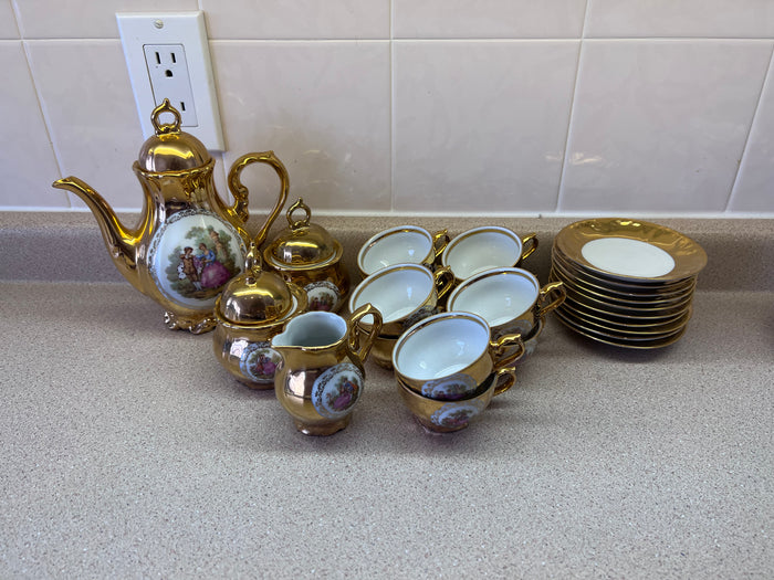 Wunsiedel Bavaria Germany Handarbeit 22 Karat Gold Tea Set