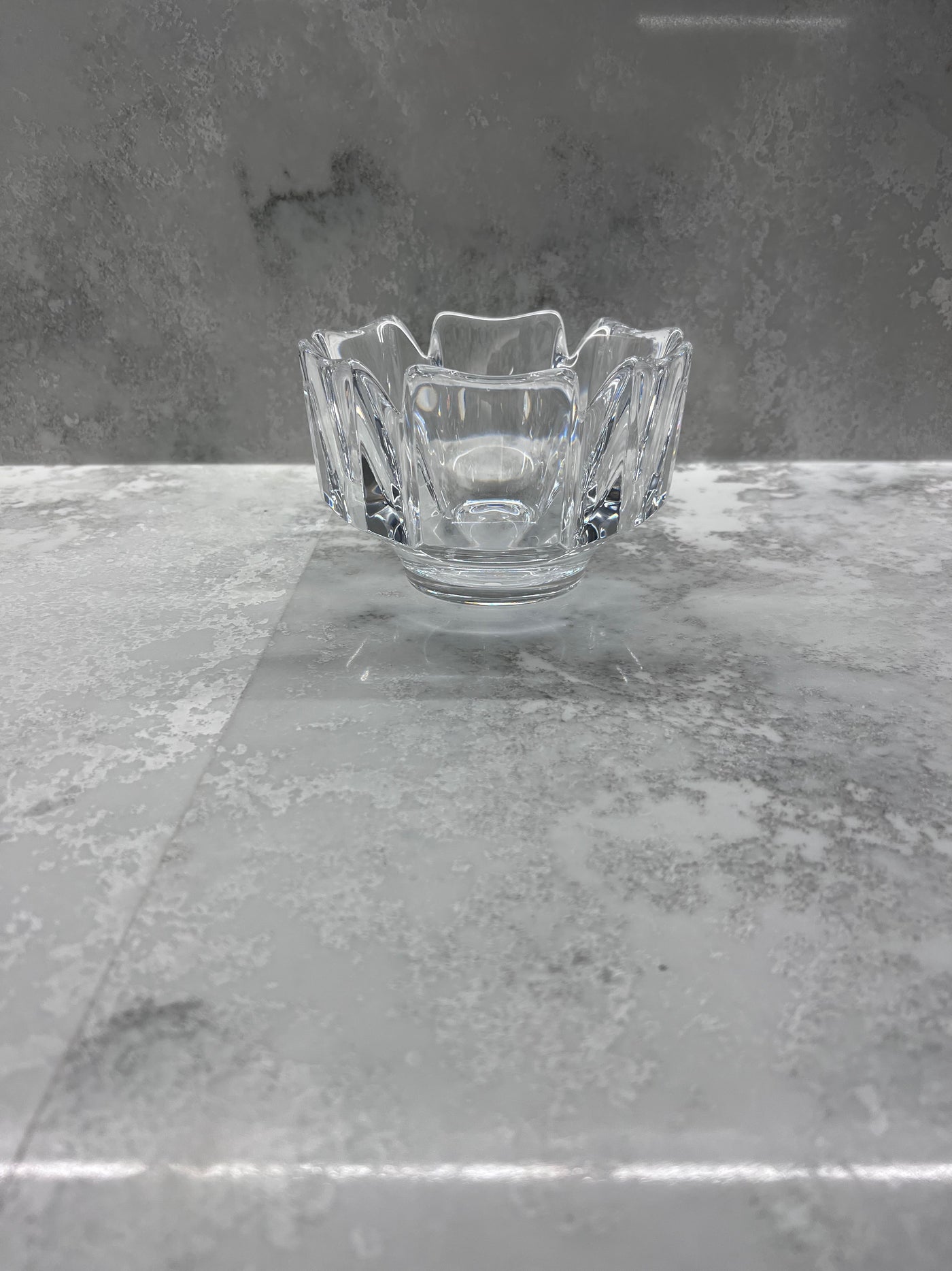 Orrefors Sweden Crystal “Corona” Bowl – Sell My Stuff Canada Orrefors Sweden Crystal “Corona” Bowl – Sell My Stuff Canada