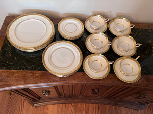 Aynsley 'Helen Ivory' 8221 Set- Service for 6 (30 Pieces)