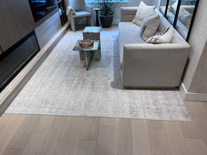 *BRAND NEW Renwil Rug Art RFAL-20213-810 Light Cream Fallon Rug (*Retail value $695)