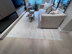 *BRAND NEW Renwil Rug Art RFAL-20213-810 Light Cream Fallon Rug (*Retail value $695)