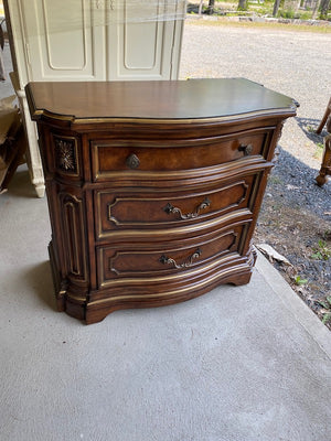 2 Drexel Heritage Casa Vita Lombardi Night Stands
