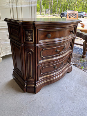 2 Drexel Heritage Casa Vita Lombardi Night Stands