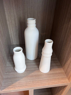 *BRAND NEW CB2 FLEUR OFF-WHITE BUD VASE SET OF 3 (*Retail value $45)