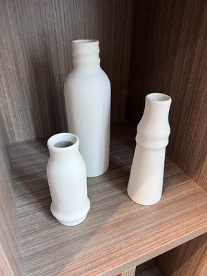 *BRAND NEW CB2 FLEUR OFF-WHITE BUD VASE SET OF 3 (*Retail value $45)