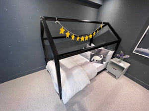 *BRAND NEW Wayfair Black Eivor Twin Canopy Bed by Isabelle & Max + Mattress + Linen (*Retail value $859)