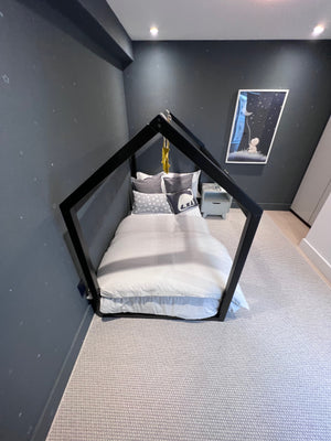 *BRAND NEW Wayfair Black Eivor Twin Canopy Bed by Isabelle & Max + Mattress + Linen (*Retail value $859)