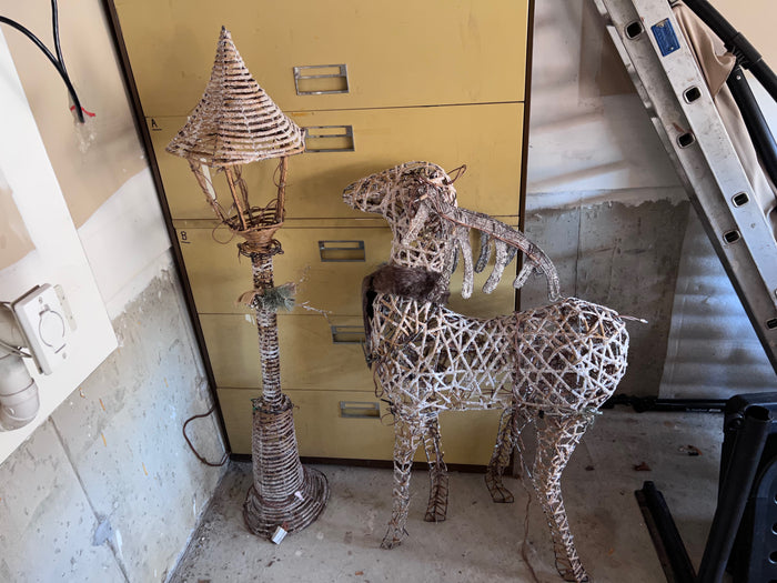 Outdoor Light-Up Christmas Decoration Lot