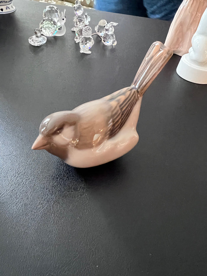 ROYAL COPENHAGEN DENMARK PORCELAIN SPARROW BIRD FIGURINE 1081