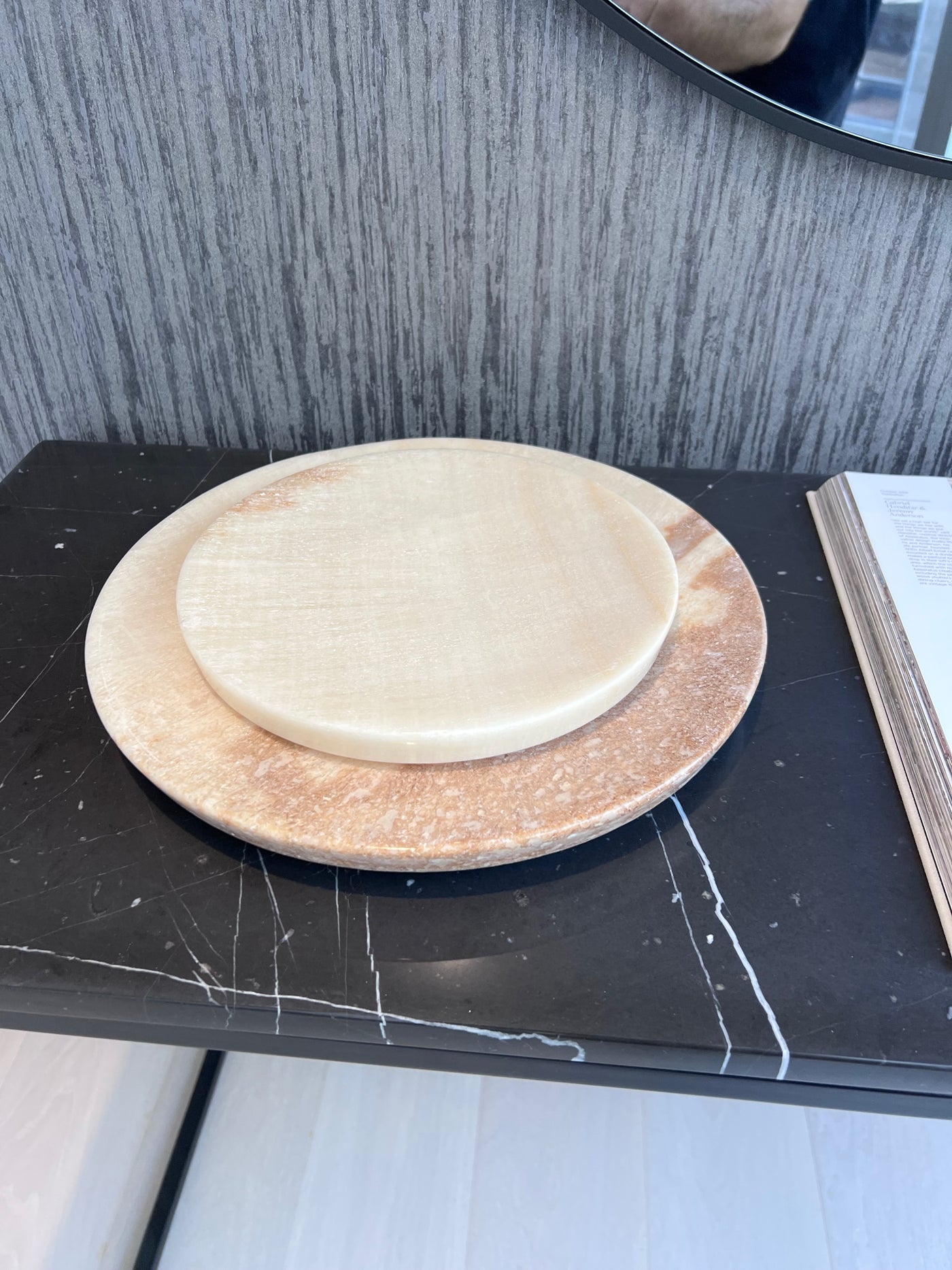 BRAND NEW EQ3 Onyx Batu Display Plate Medium Large Retail