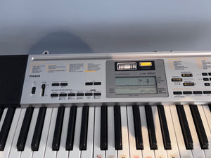 Casio LK-260 Electric Keyboard