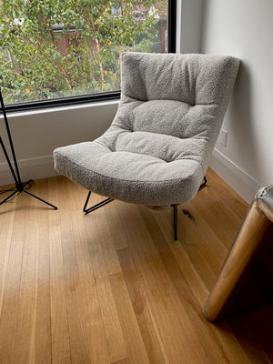 Four Hands, Hoover Chair-Knoll Domino