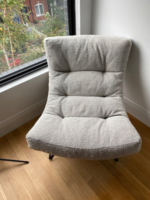 Four Hands, Hoover Chair-Knoll Domino