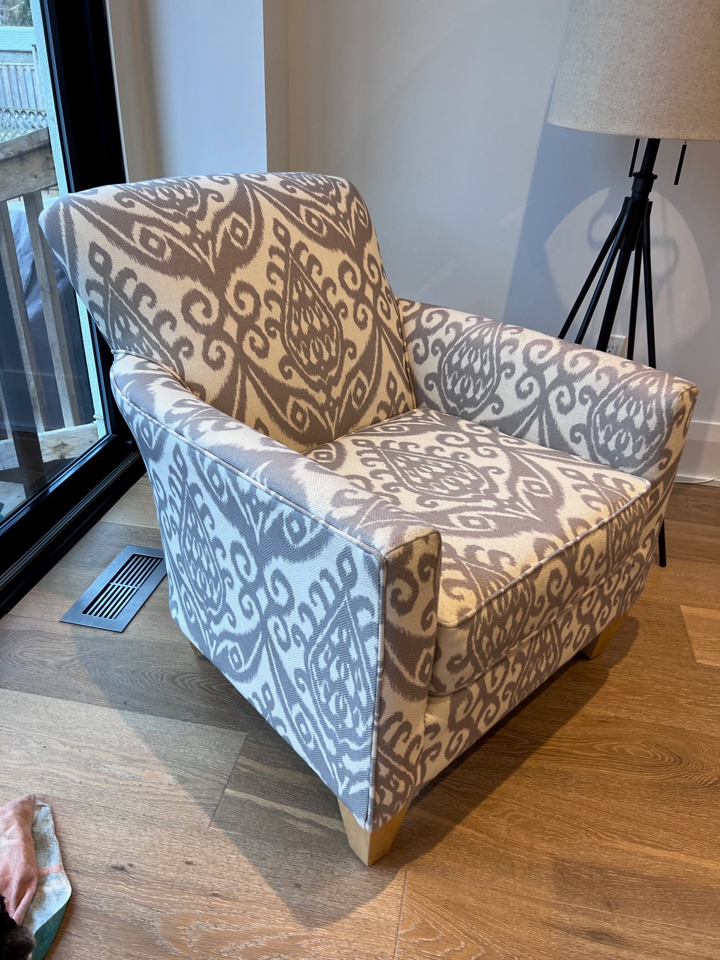 Urban barn sales accent chairs