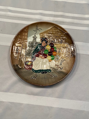 Royal Doulton "The Old Balloon Seller" D6649 Plate