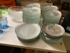 Vintage ARCOROC FLEUR CLEAR GLASS Plate Lot