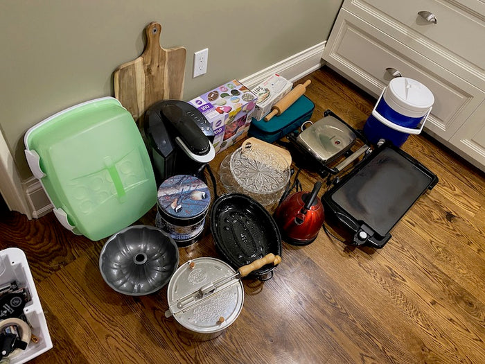 Medium Miscellaneous Kitchenware Lot + Appliances