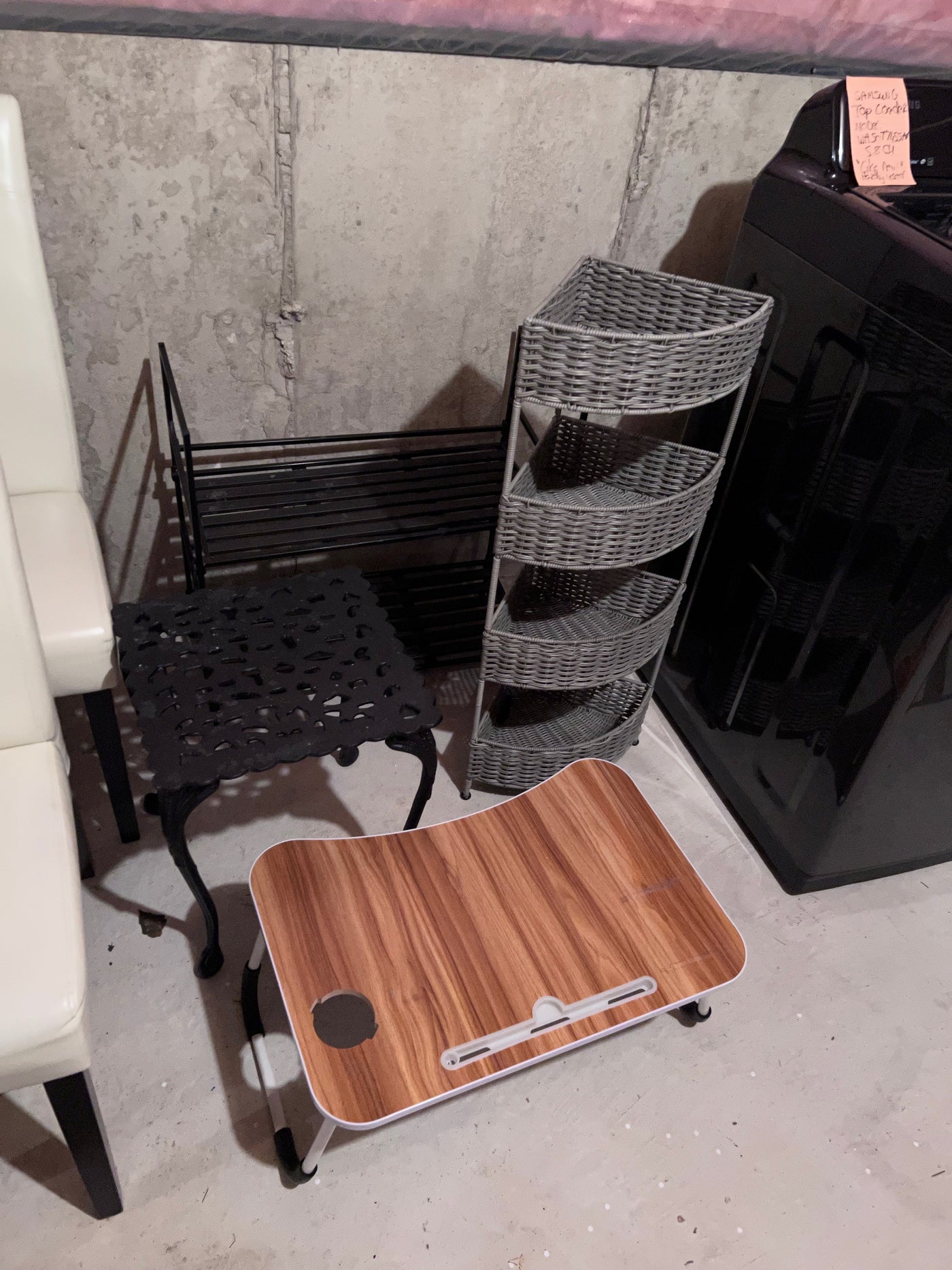 Table Selling Rack Rack/Table Lot – Sell My Stuff Canada - Canada's Content and Estate ...