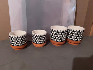 *Brand New- Torre & Tagus 4 Small Planters