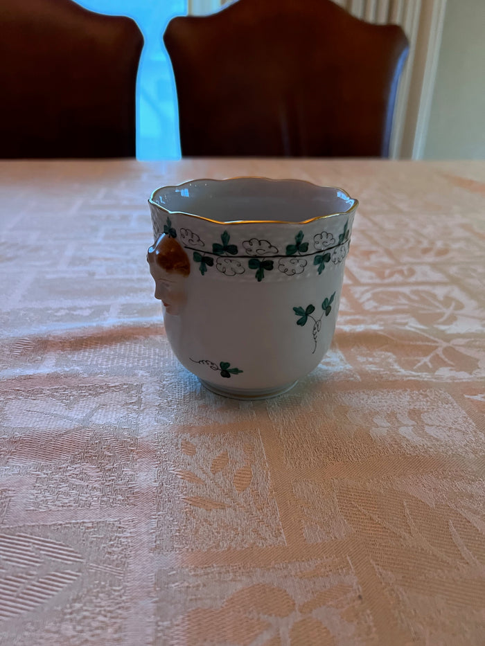 HEREND HUNGARY PORCELAIN VASE WITH PERSIL-PARSLEY SHAMROCKS DECORATION