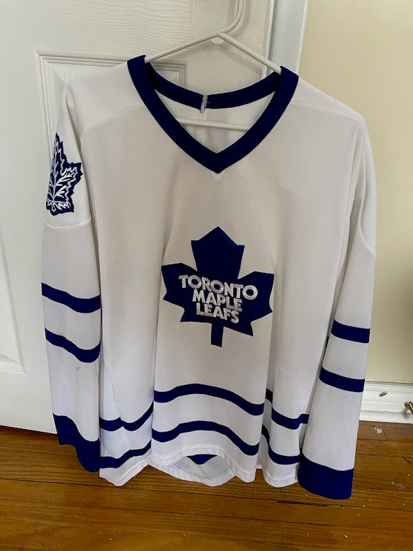 CCM Toronto Maple Leafs Hockey Jersey Youth Size L/XL NHL Unisex HAS STAINS