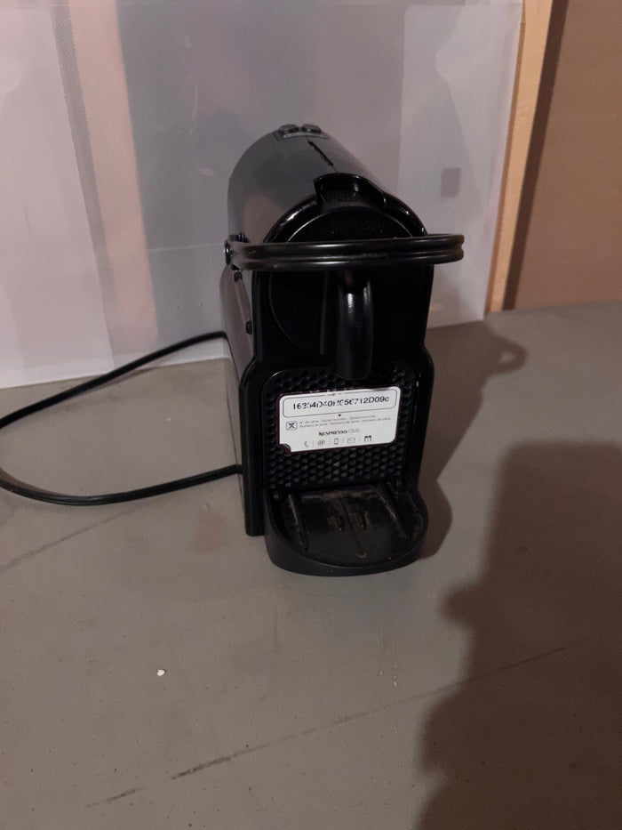 Delonghi Nespresso Inissia Machine