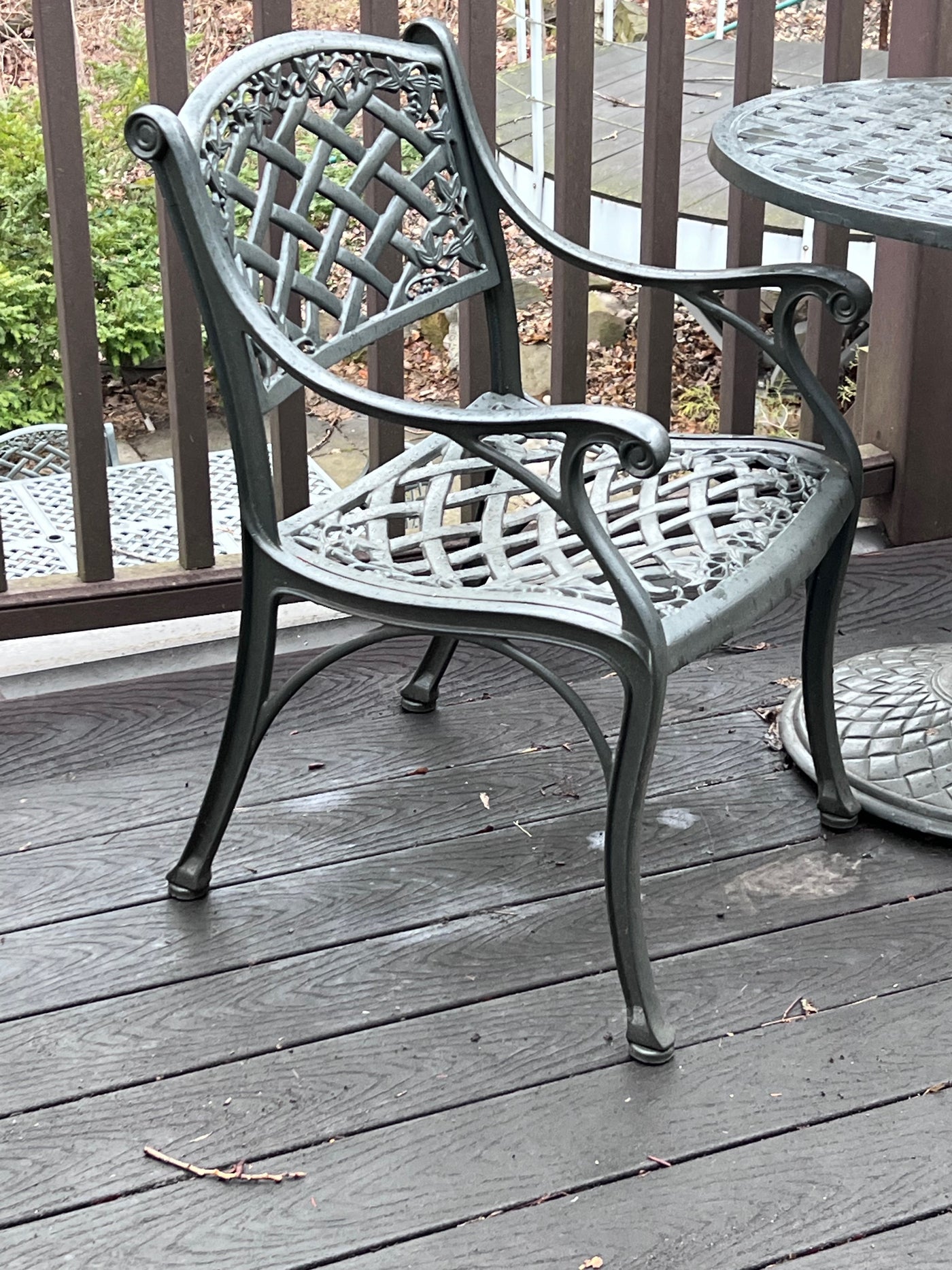 Hauser Outdoor Bistro Table & 2 Chairs Sell My Stuff Canada Canada