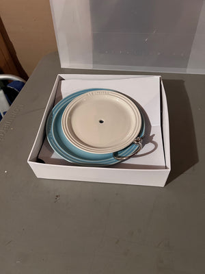 BRAND NEW Le Creuset 3-Tier Cake Stand