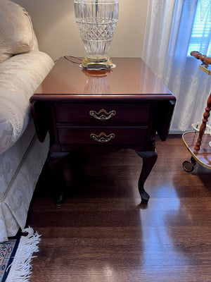 2 Thomasville Side Tables (1 drop leaf)