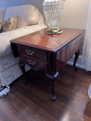 2 Thomasville Side Tables (1 drop leaf)